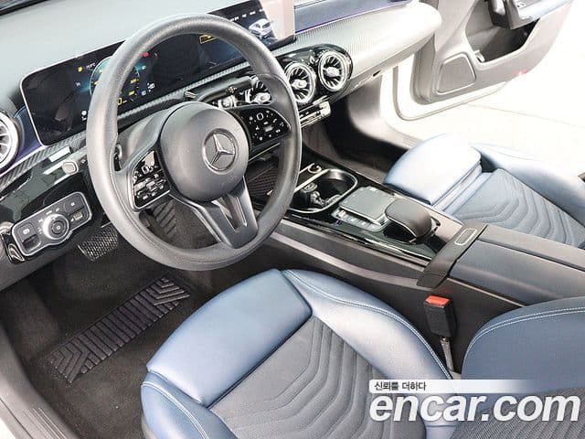 Mercedes-Benz A-класс W177 A220 хэтчбек, 2020 18