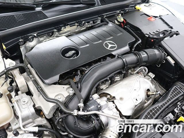 Mercedes-Benz A-класс W177 A220 хэтчбек, 2020 19