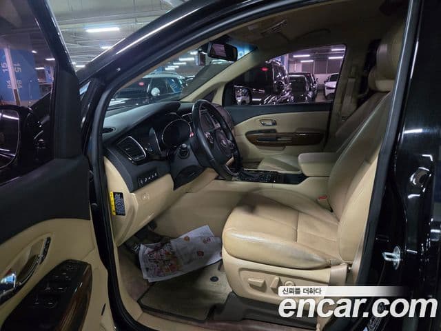 Kia All New Carnival Noblesse, 2016 10