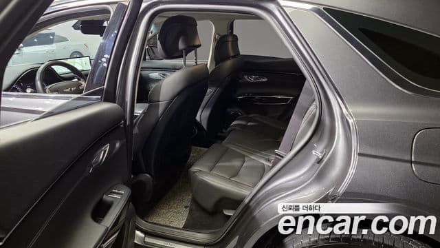 Genesis GV70, 2023 12