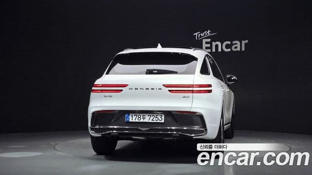 Genesis GV70, 2025 4