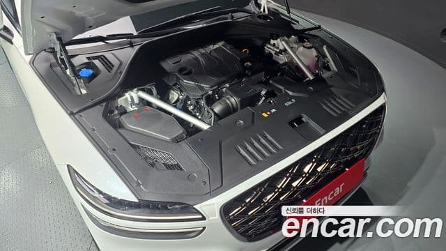 Genesis GV70, 2025 6