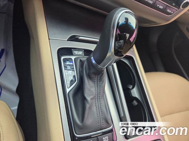 Hyundai Genesis DH Premium, 2015 9