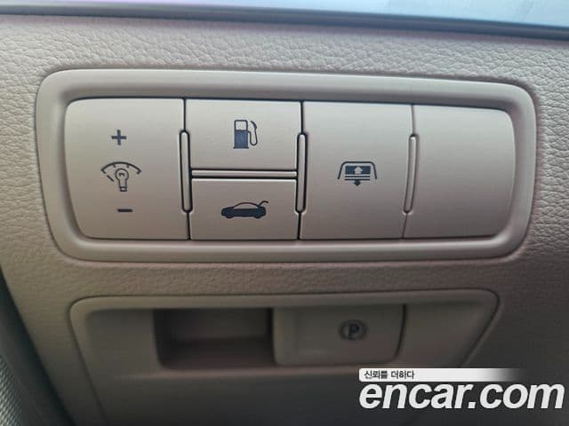 Hyundai Genesis DH Premium, 2015 18