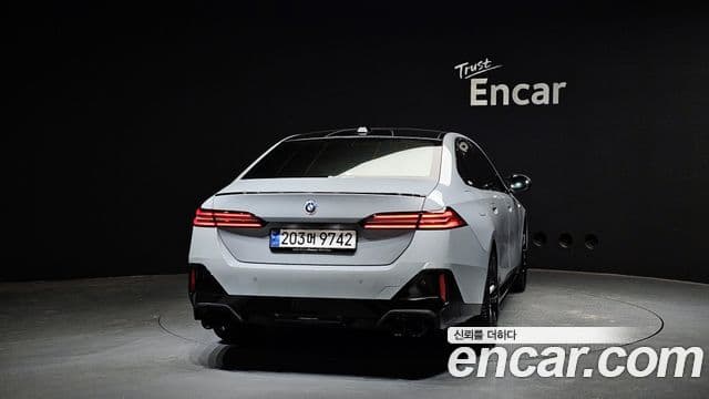 BMW 5시리즈 (G60) 520i M Sport, 2024 4