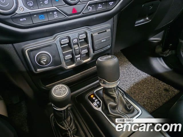 Jeep Wrangler (JL) 2.0 Sahara Power top 4도어 4xe, 2022 14