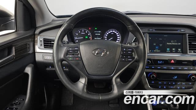 Hyundai LF Sonata 2.0 Smart, 2015 14