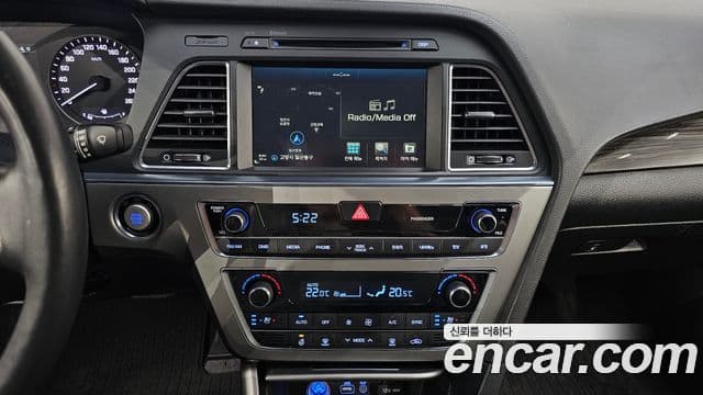 Hyundai LF Sonata 2.0 Smart, 2015 15