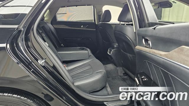 Kia K5 3세대 Signature, 2022 12