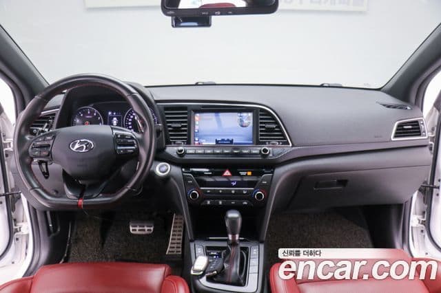 Hyundai Avante AD Extreme Selection, 2017 7