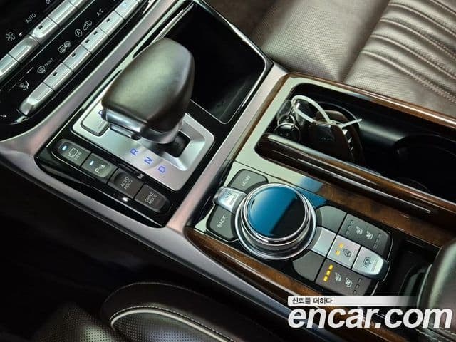 Genesis EQ900 Prestige, 2018 8