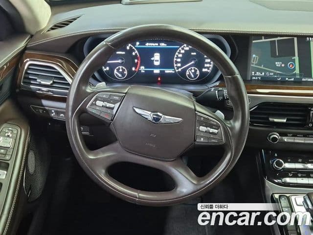 Genesis EQ900 Prestige, 2018 9