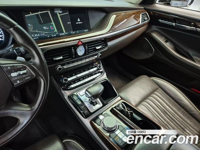 Genesis EQ900 Prestige, 2018 10