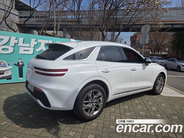 Genesis GV70, 2022 3