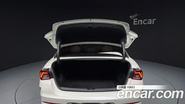 Kia K5 3세대 Signature, 2021 20