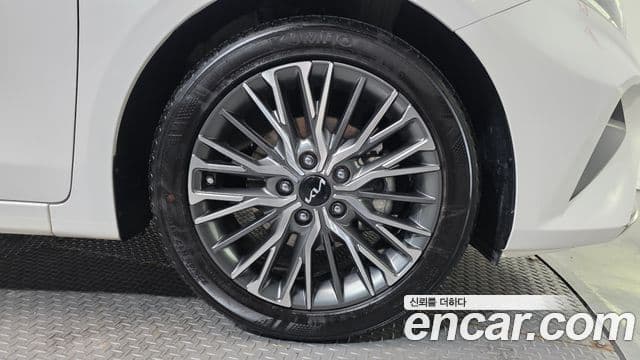 Kia The / новый New K3 2세대 Prestige, 2022 все фото