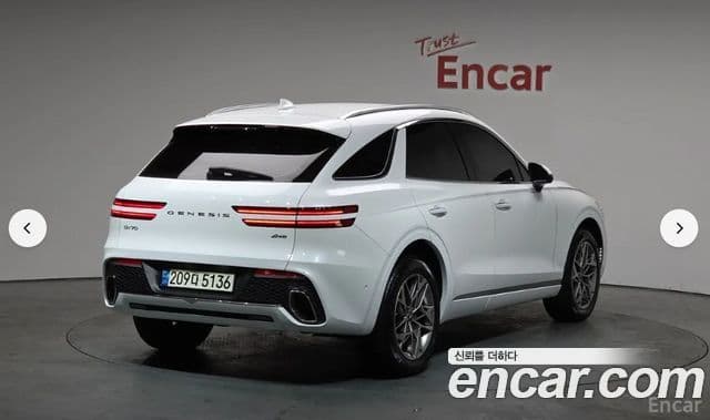 Genesis GV70, 2022 4