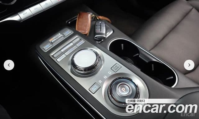 Genesis GV70, 2022 8