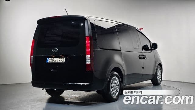 Hyundai Staria Modern, 2024 2