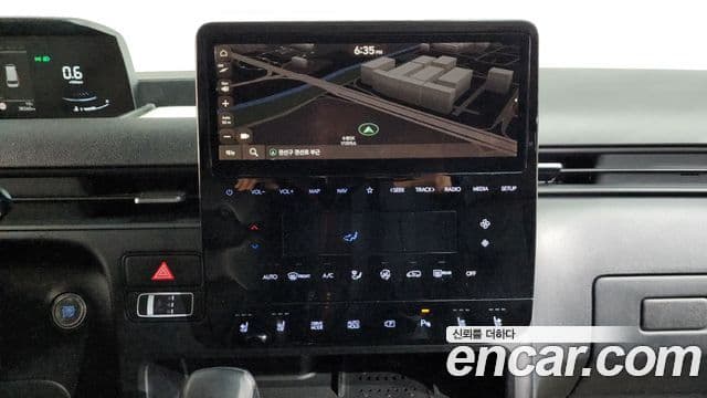 Hyundai Staria Modern, 2024 16