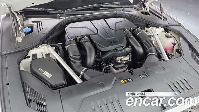 Genesis GV70, 2021 6