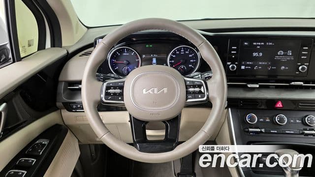 Kia Carnival 4세대 Prestige, 2023 13