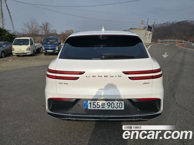 Genesis GV70, 2025 6