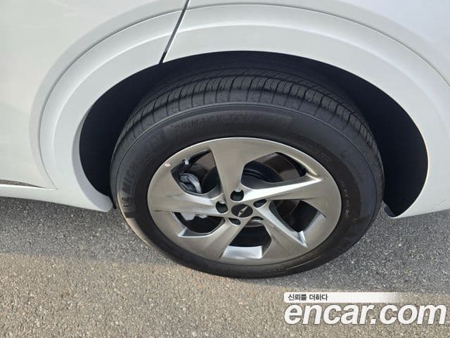 Genesis GV70, 2025 9