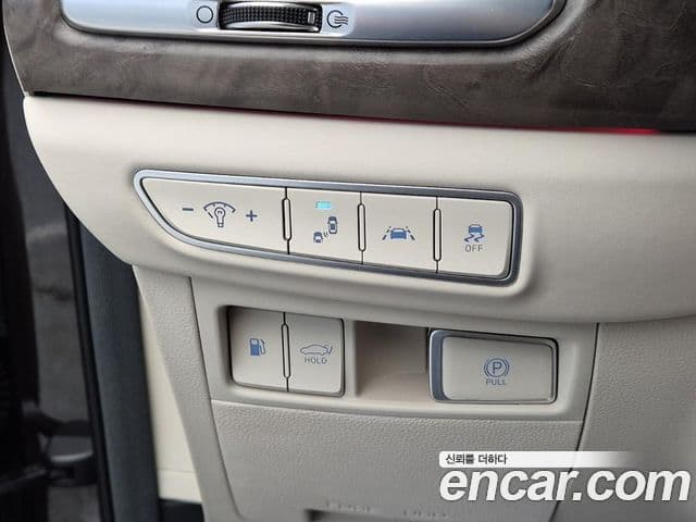 Genesis G90 Prestige, 2019 18