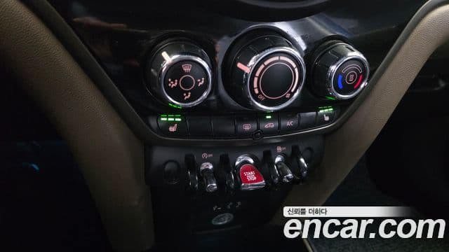 Mini Cooper D Countryman 2세대, 2017 15