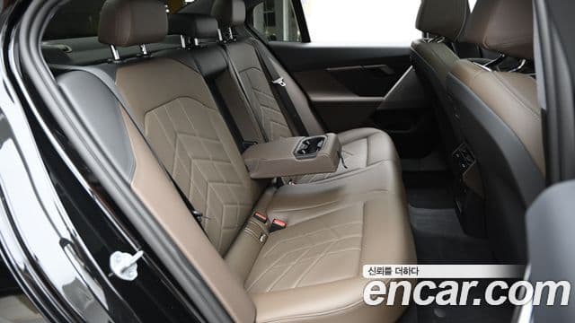 BMW 5시리즈 (G60), 2025 12