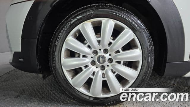 Mini Cooper D Countryman 2세대, 2022 все фото