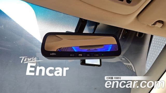 Kia Carnival R Premium, 2012 16