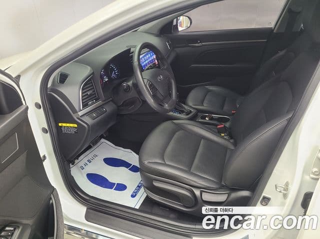 Hyundai Avante AD 1.6 GDI Smart, 2018 10