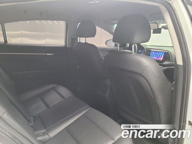 Hyundai Avante AD 1.6 GDI Smart, 2018 15