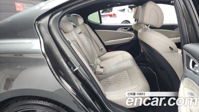 Genesis The / новый New G70, 2023 12