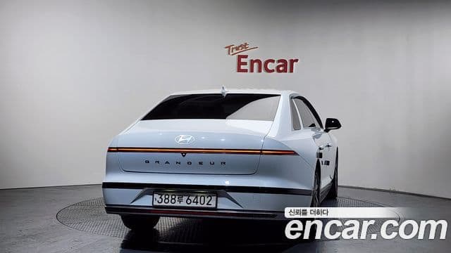 Hyundai Grandeur (GN7) люксовая версия, 2023 4