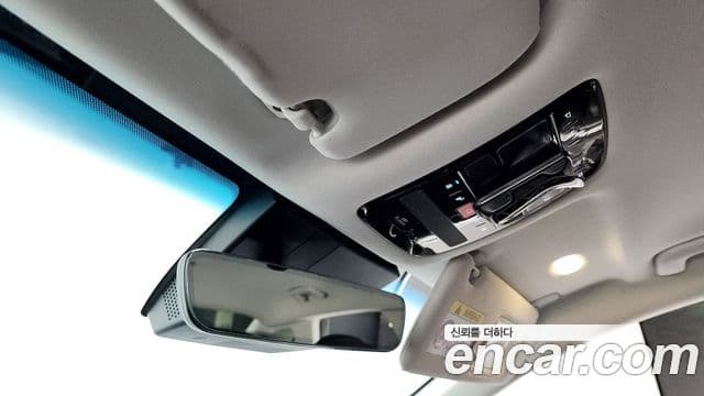 Hyundai Grandeur (GN7) люксовая версия, 2023 17