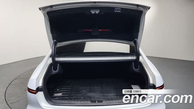 Hyundai Grandeur (GN7) люксовая версия, 2023 20