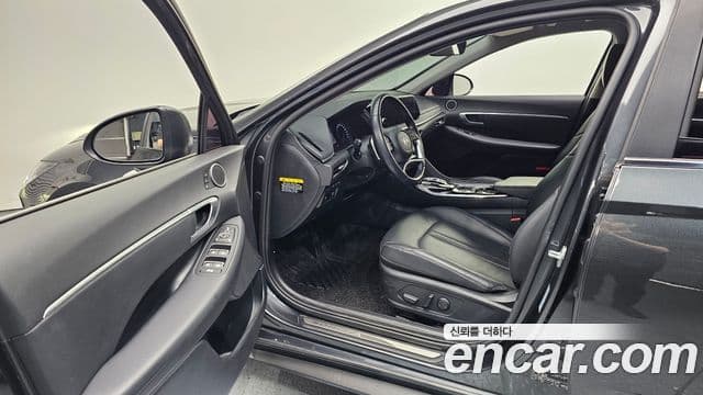 Hyundai Sonata (DN8) Premium Family, 2020 10