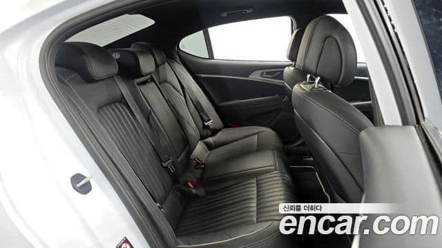 Genesis G70 Sport пакет, 2018 12