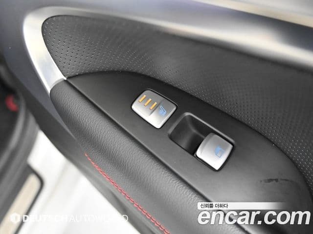 Genesis G70 Sport пакет, 2018 16