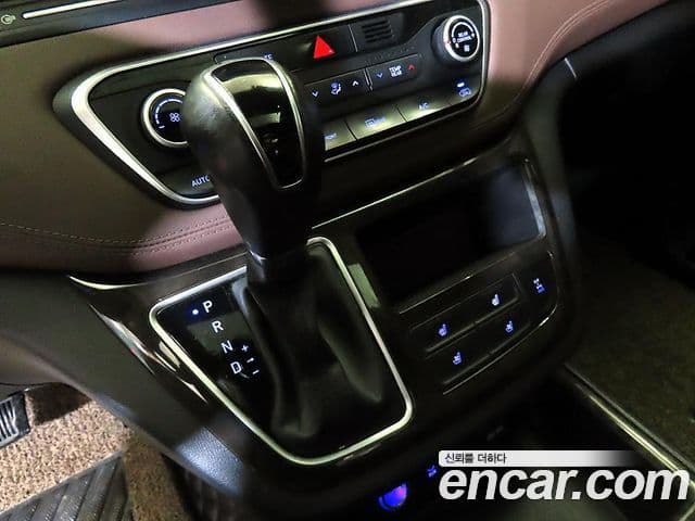 Hyundai The / новый New Grand Starex Exclusive, 2019 13