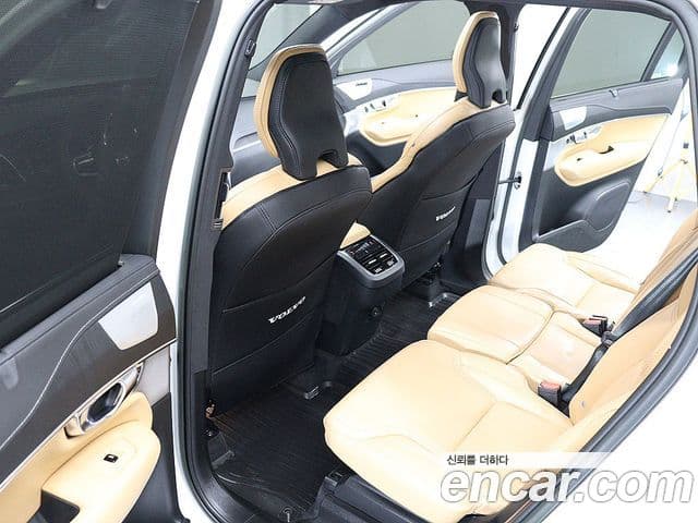 Volvo XC90 2세대 B6 Ultimate Bright, 2023 15