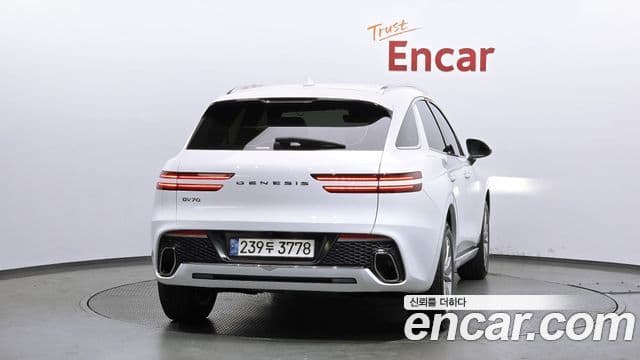 Genesis GV70, 2021 4