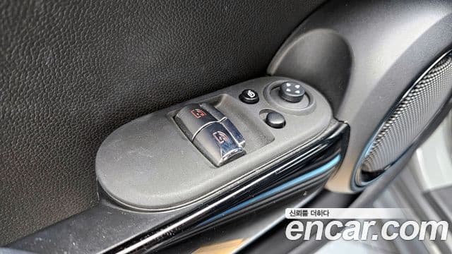 Mini Cooper Электрический (Electric) 3세대, 2022 13