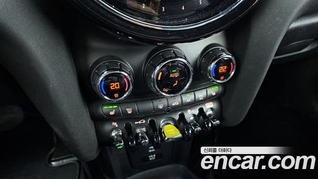 Mini Cooper Электрический (Electric) 3세대, 2022 18