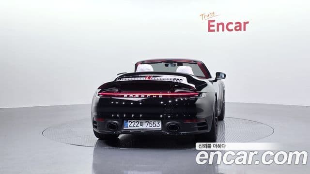 Porsche 911 (992) Carrera 4 кабриолет, 2024 4