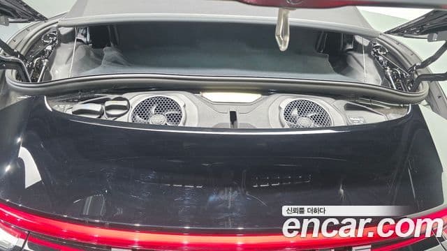 Porsche 911 (992) Carrera 4 кабриолет, 2024 6
