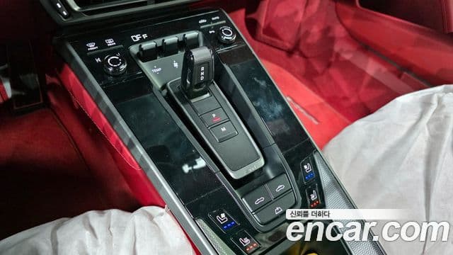 Porsche 911 (992) Carrera 4 кабриолет, 2024 9